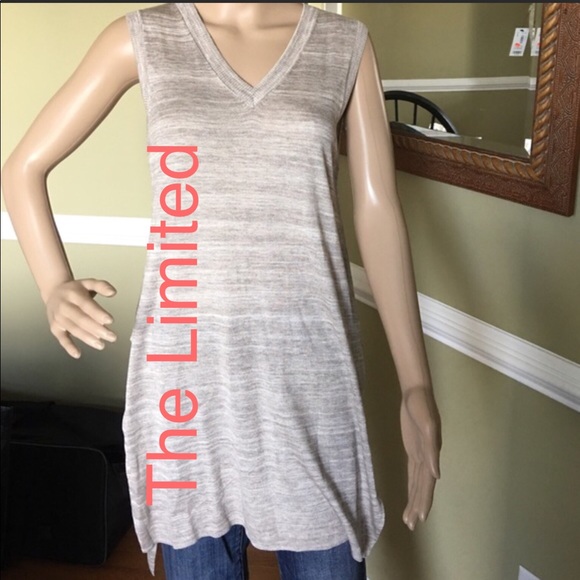 - High low top - Picture 1 of 5